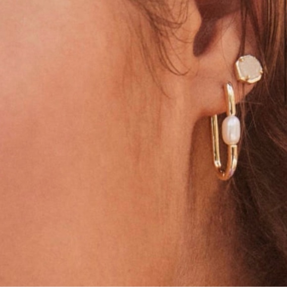 ‼️ISO‼️ - Picture 2 of 2